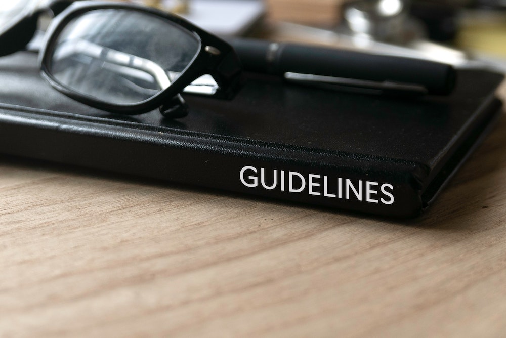 L'affichage obligatoire en entreprise : les obligations en matière de lutte contre la discrimination liée à l'état de santé dans la fonction publique territoriale