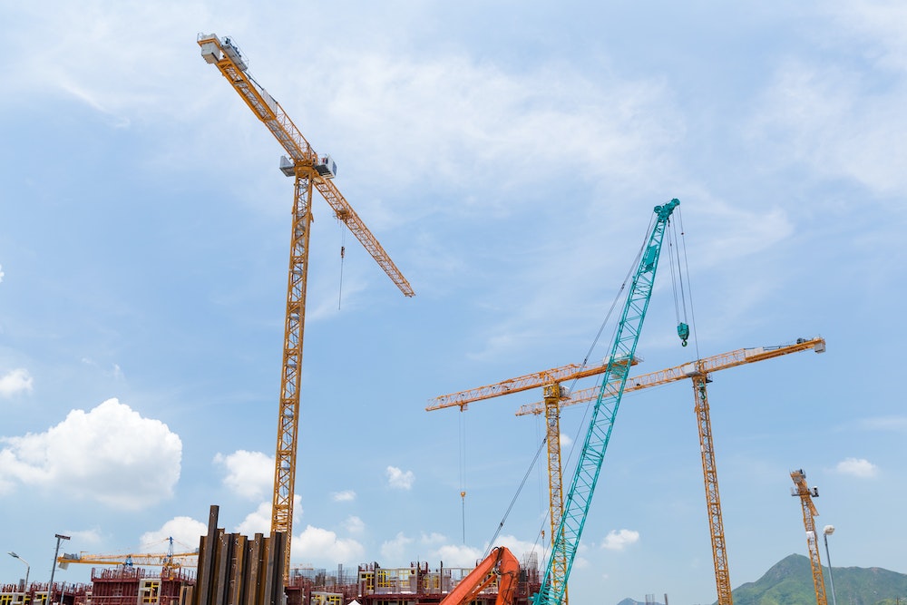 Analyse juridique des implications de l'affichage sur le panneau de chantier