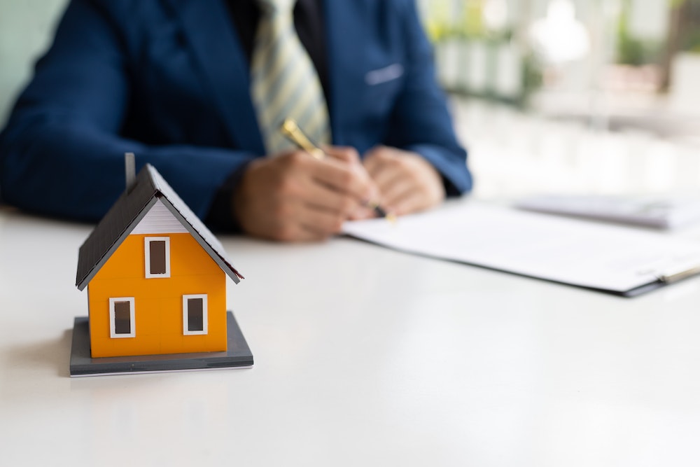 Comprendre les subtilités du Contrat de Bail Commercial : un guide complet