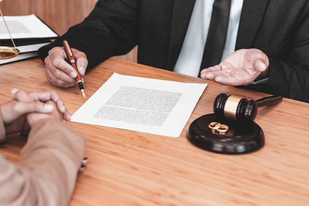 Droit du père en cas de séparation sans jugement : Défendre ses prérogatives et maintenir le lien avec son enfant