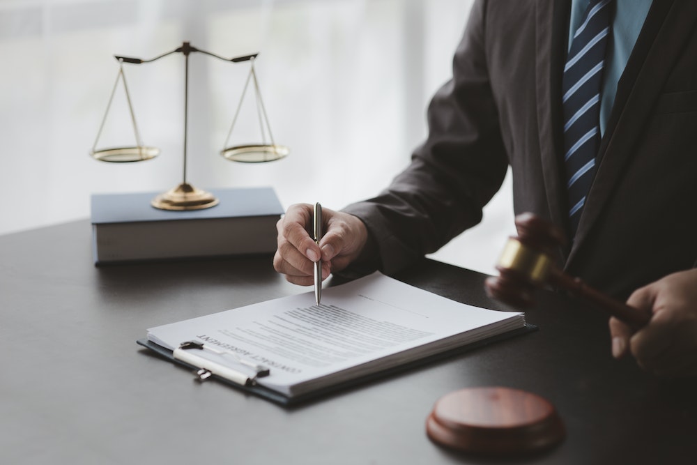 Diffamation : comprendre et agir face à cette atteinte à la réputation