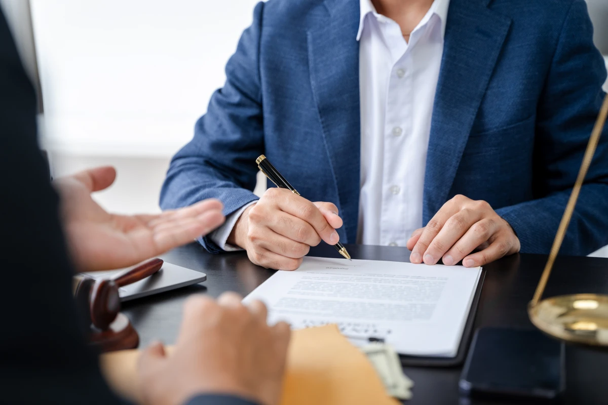 Les Responsabilités Juridiques des Partenaires Commerciaux liées au Numéro EORI : un enjeu crucial pour les entreprises